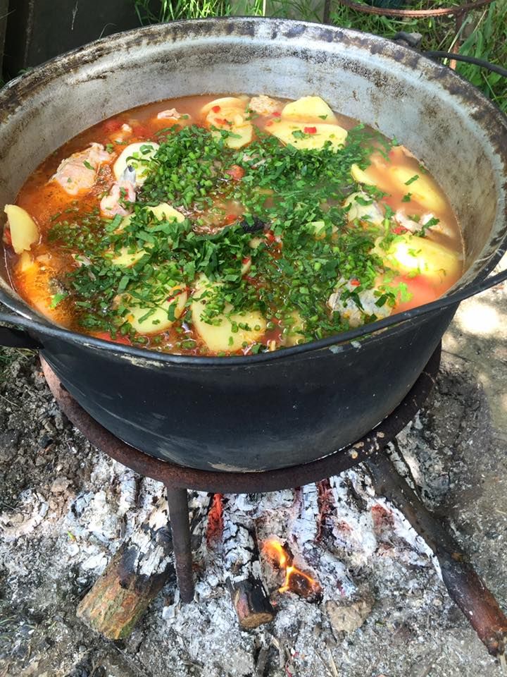 Traditionelles Essen aus dem Donaudelta