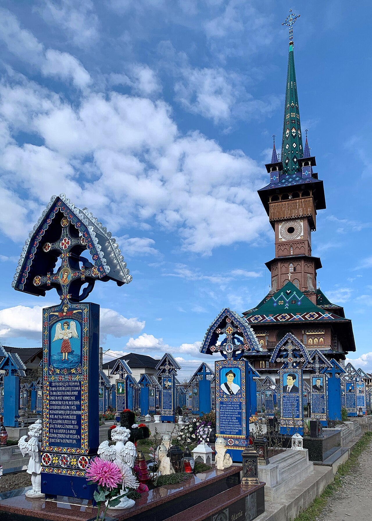 Cimitirul Vesel, Sapanta, Maramures
